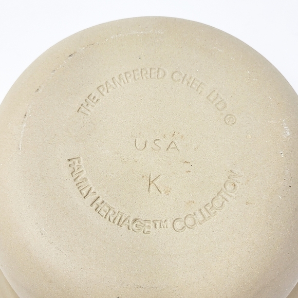 NWOT PAMPERED CHEF Stoneware Baking Bowl - Picture 3 of 6